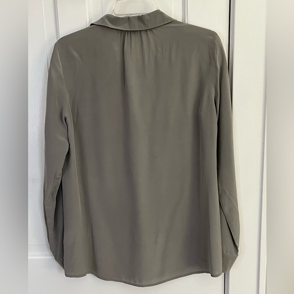 Eileen Fisher 100% Silk Crepe De Chine Popover Blouse Grey Size XS Quiet Luxury - Picture 6 of 11